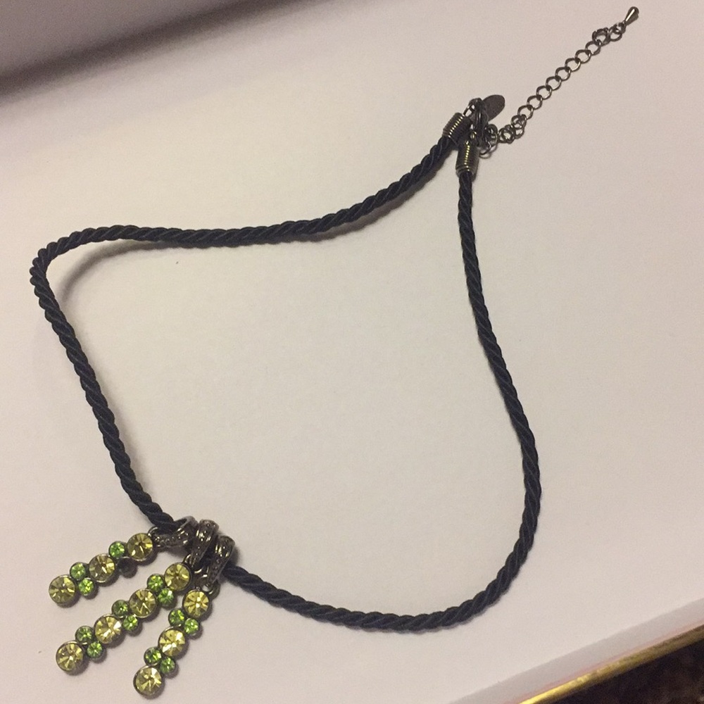 🎄NWOT Green Lia Sophia necklace🎄